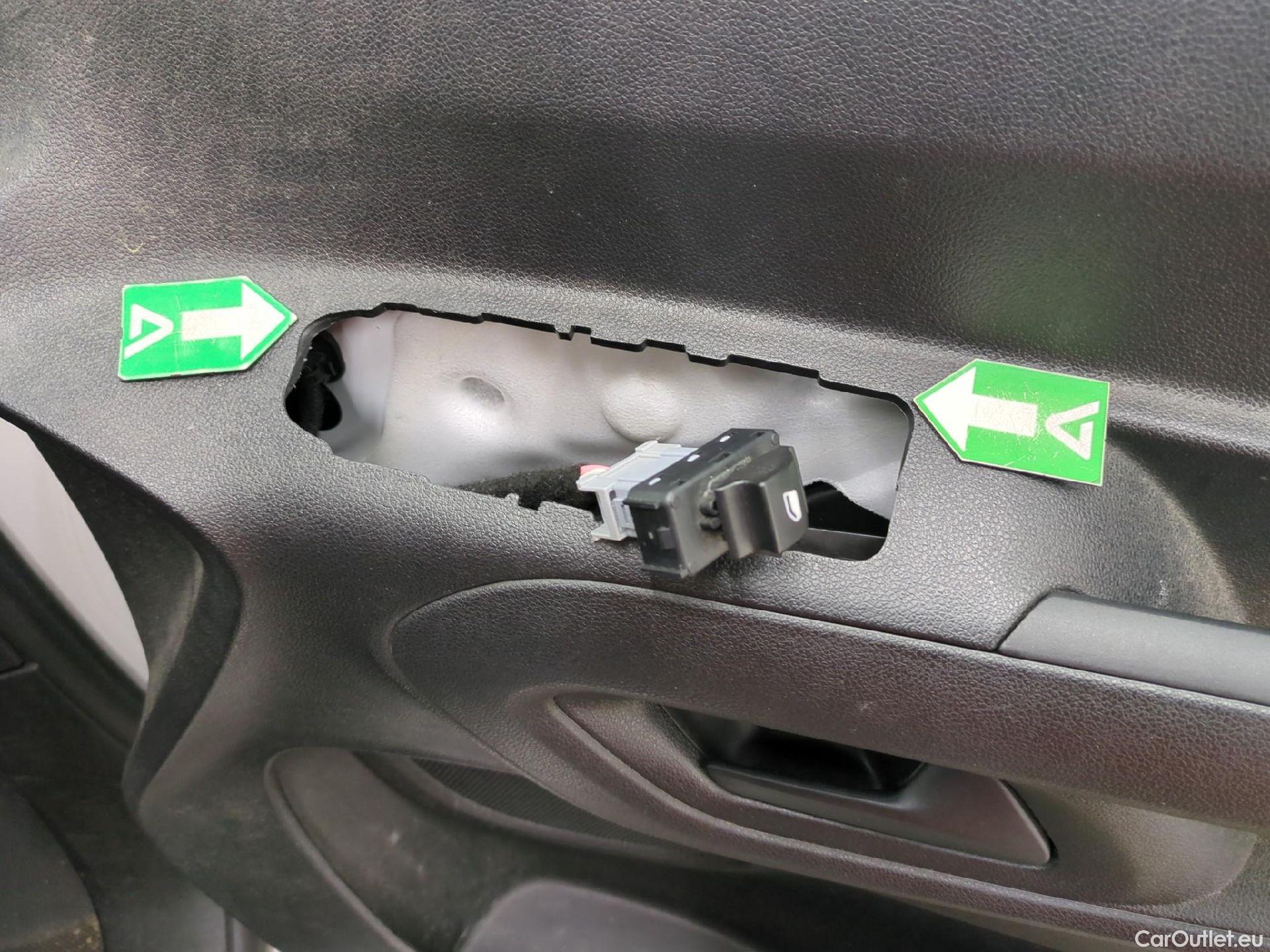  Citroen  Berlingo  Fourgon Club XL 950 1.5 BlueHDi 100CV BVM5 E6dT #2