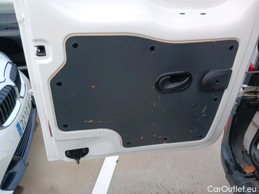  Renault  Kangoo RENAULT  Furgón/2013/3P/furgón derivado de turismo Profesional dCi 55 kW (75 CV) #39