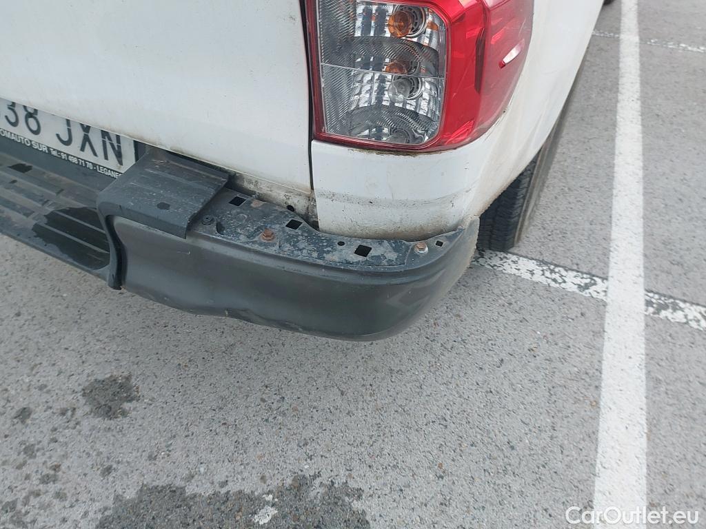  Toyota  Hilux TOYOTA  VU 4p 7G pickup 2.4 D-4D Cabina Doble GX 4x4 #12