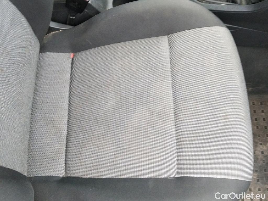  Volkswagen  Caddy VOLKSWAGEN  / 2015 / 4P / furgón derivado de turismo Profesional Furgón 2.0 TDI 75kW BMT (CX) #11