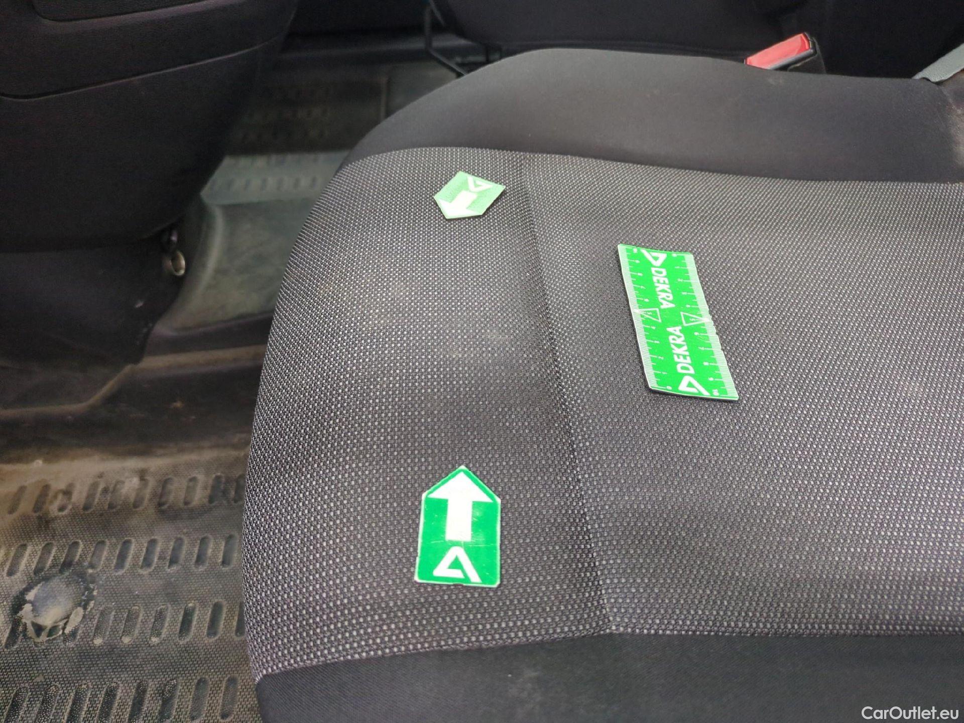  Citroen  Berlingo  Fourgon Club XL 950 1.5 BlueHDi 100CV BVM5 E6dT #8