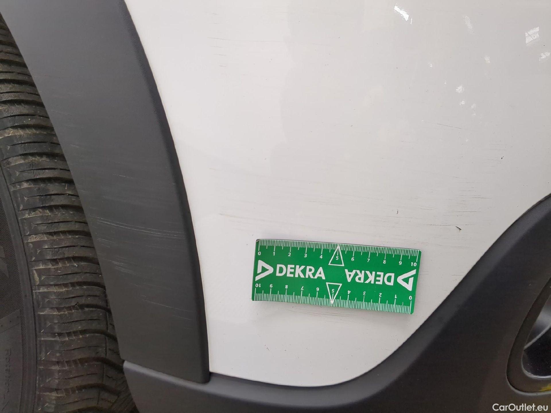  Citroen  C3  Société Feel 1.5 BlueHDI 100CV BVM6 E6dT #27