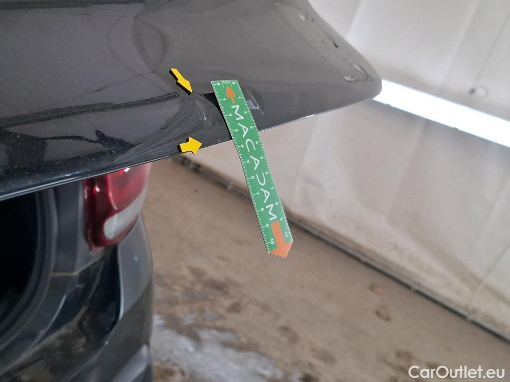  Citroen  C3  Société Feel Nav 1.2 PureTech 80CV BVM5 E6 #11