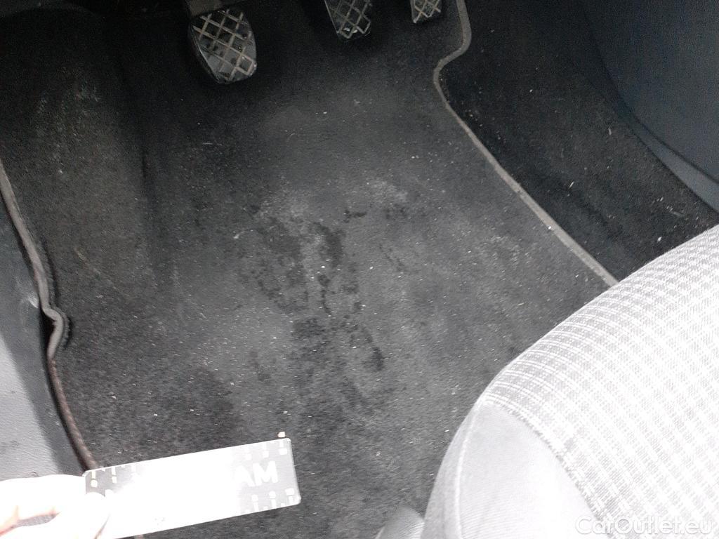  Volkswagen  Caddy VOLKSWAGEN  / 2020 / 4P / combi Kombi 2.0 TDI 75kW (102CV) (CX) #40