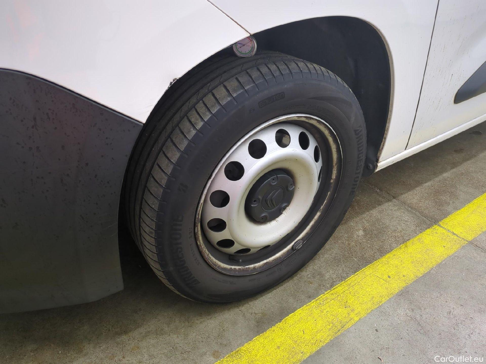  Citroen  Berlingo  Fourgon Club XL 950 1.5 BlueHDi 100CV BVM5 E6dT #3