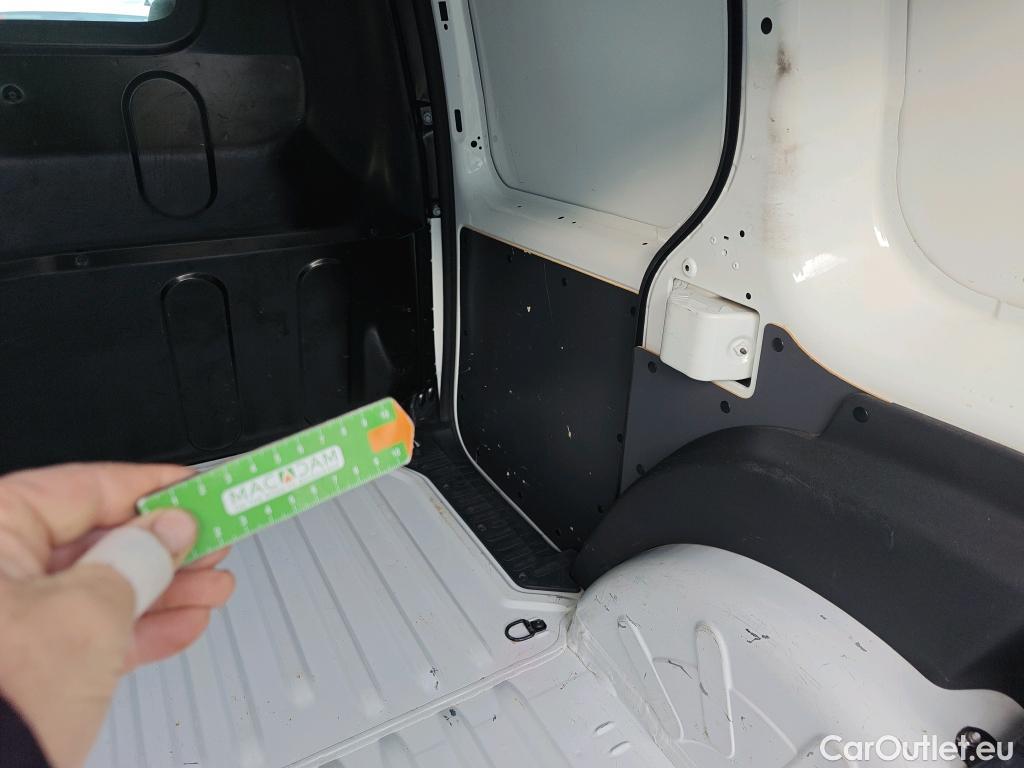  Renault  Kangoo RENAULT  Furgón/2013/3P/furgón derivado de turismo Profesional dCi 66kW (90CV) Euro 6 #39