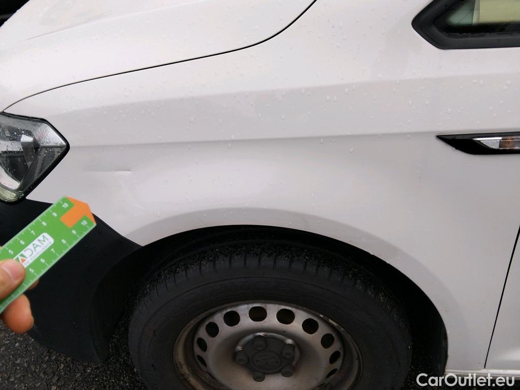  Volkswagen  Caddy VOLKSWAGEN  / 2015 / 4P / furgón derivado de turismo Profesional Furgón 2.0 TDI 75kW BMT (CX) #10