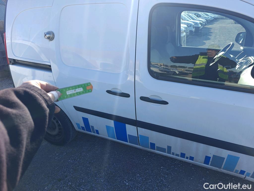  Renault  Kangoo RENAULT  Furgón/2013/3P/furgón derivado de turismo Profesional Blue dCi 70kW (95CV) #17