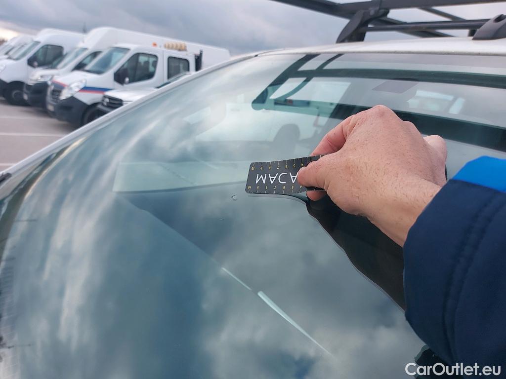  Toyota  Hilux TOYOTA  VU 4p 7G pickup 2.4 D-4D Cabina Doble GX 4x4 #15