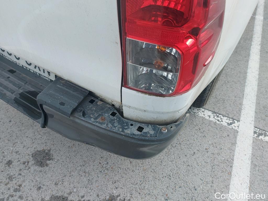 Toyota  Hilux TOYOTA  VU 4p 7G pickup 2.4 D-4D Cabina Doble GX 4x4 #8