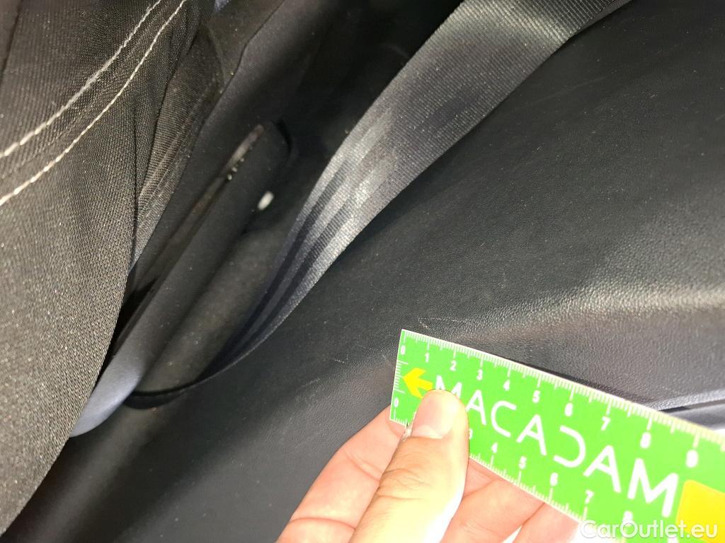  Peugeot  208  Affaire Premium 1.6 HDi 75CV BVM5 E6 #28