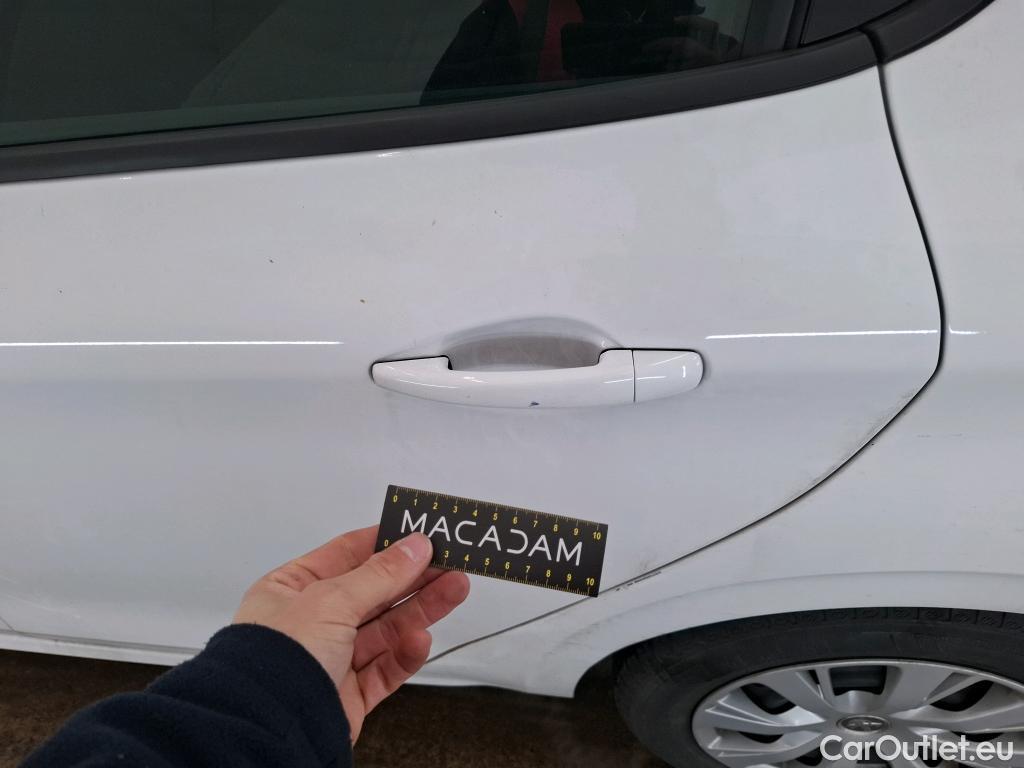  Peugeot  208  Affaire Premium Pack 1.6 HDi 75CV BVM5 E6 #47