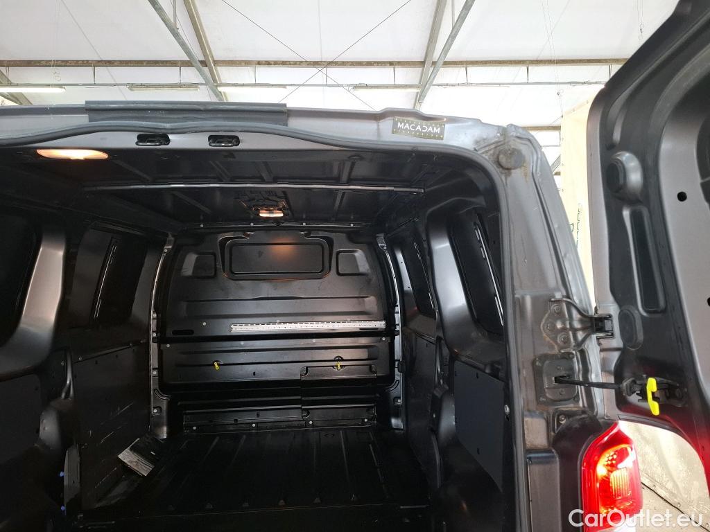  Opel  Vivaro OPEL  / 2019 / 4P / Fourgon tôlé 2.0 Diesel 120 ch Ptac aug L2 Pack clim #5