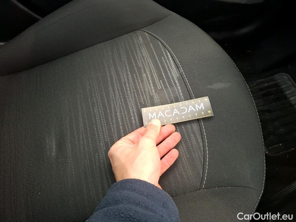  Peugeot  208  Affaire Premium Pack 1.6 HDi 75CV BVM5 E6 #38