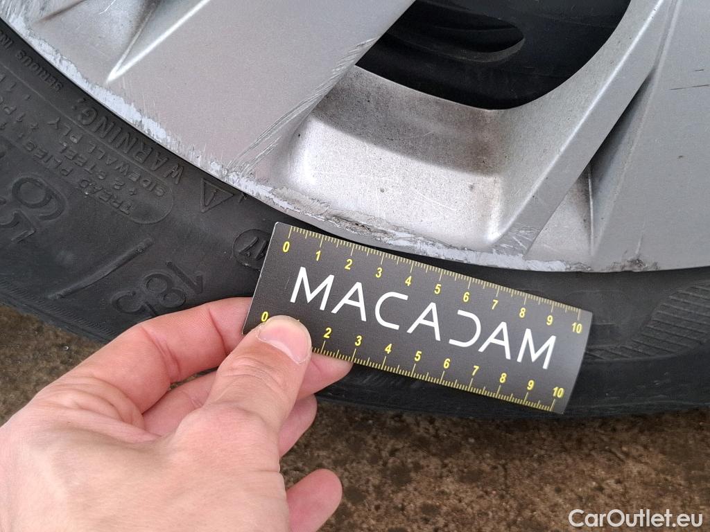  Peugeot  208  Affaire Premium Pack 1.6 HDi 75CV BVM5 E6 #35