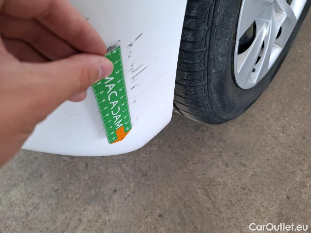  Peugeot  208  Affaire Premium 1.6 HDi 75CV BVM5 E6 #18