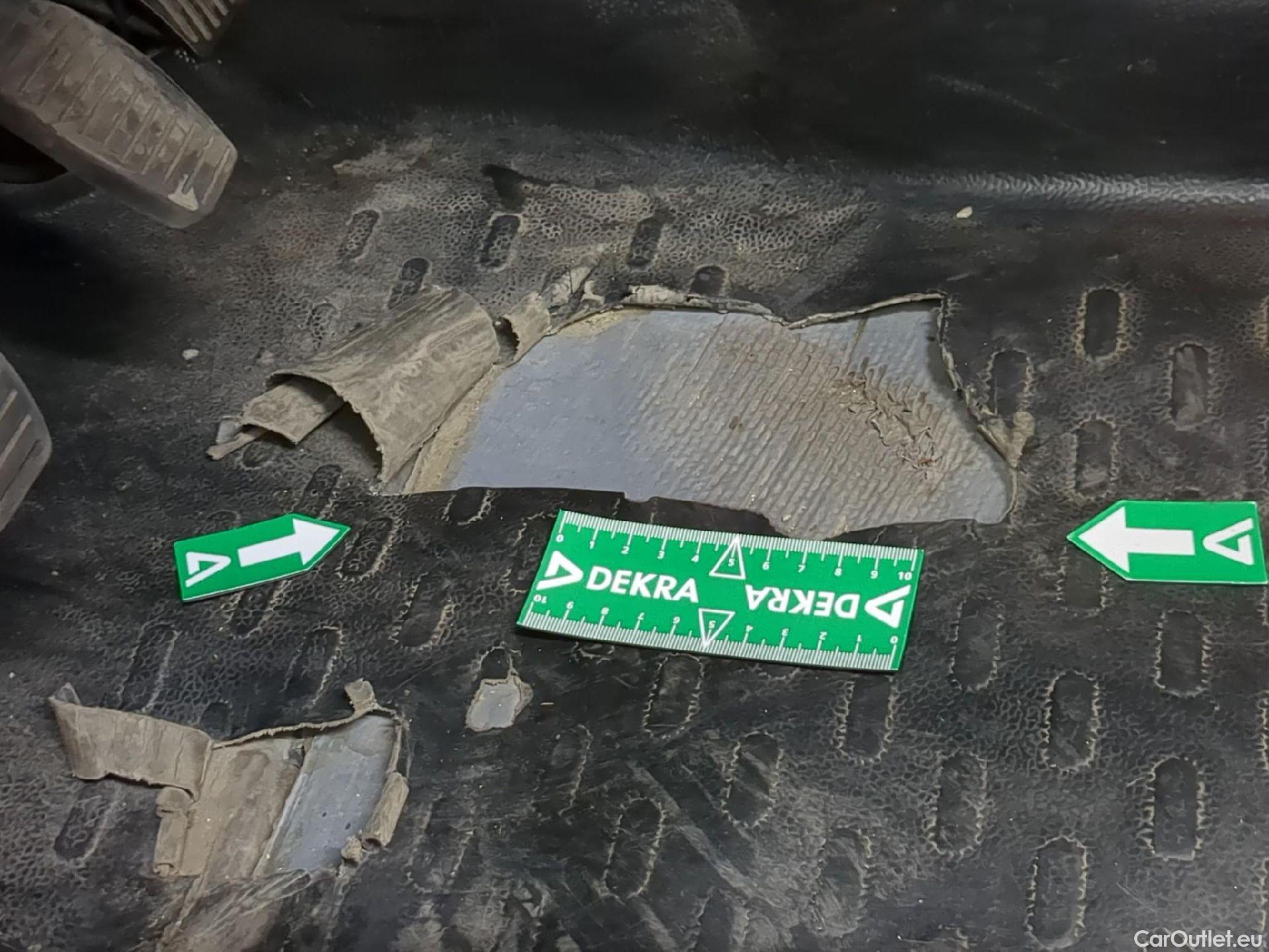  Fiat  Fiorino FIAT  / 2016 / 4P / Fourgonnette 1.3 Multijet 80 Pack Professional Nav #11