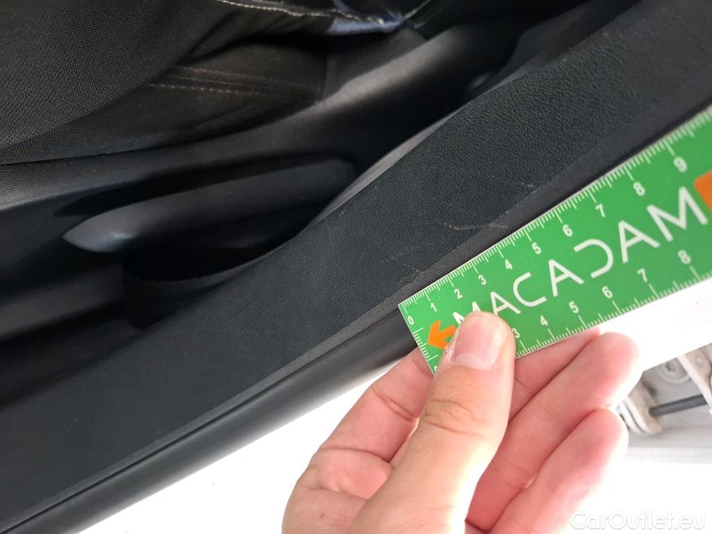  Peugeot  208  Affaire Premium 1.6 HDi 75CV BVM5 E6 #27