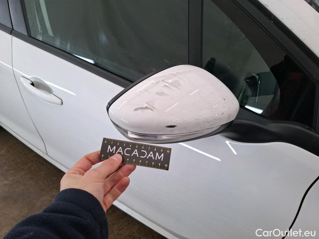  Peugeot  208  Affaire Premium Pack 1.6 HDi 75CV BVM5 E6 #43