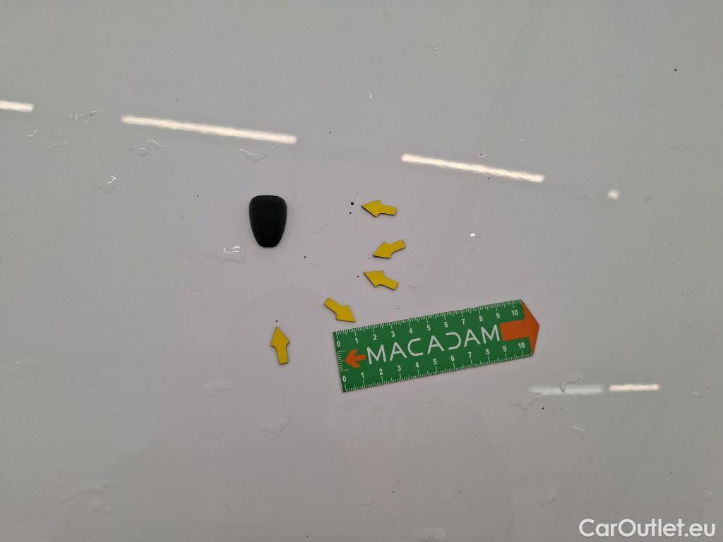  Peugeot  208  Affaire Premium 1.6 HDi 75CV BVM5 E6 #9