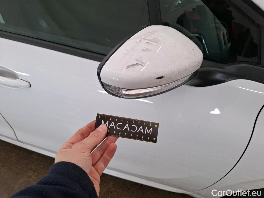  Peugeot  208  Affaire Premium Pack 1.6 HDi 75CV BVM5 E6 #41