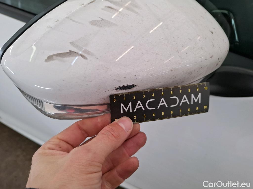  Peugeot  208  Affaire Premium Pack 1.6 HDi 75CV BVM5 E6 #44