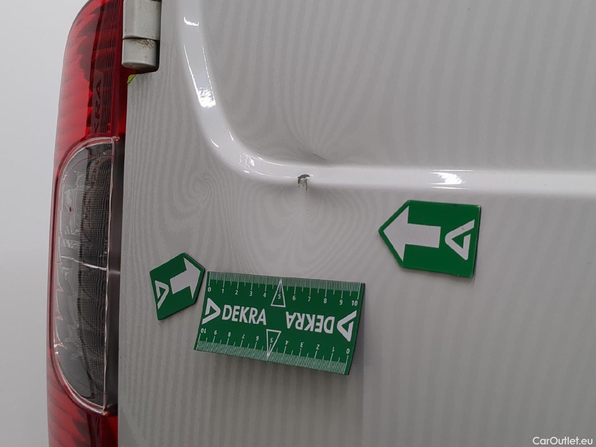  Fiat  Fiorino FIAT  / 2016 / 4P / Fourgonnette 1.3 Multijet 80 Pack Professional Nav #37