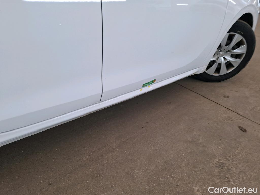  Peugeot  208  Affaire Premium 1.6 HDi 75CV BVM5 E6 #12