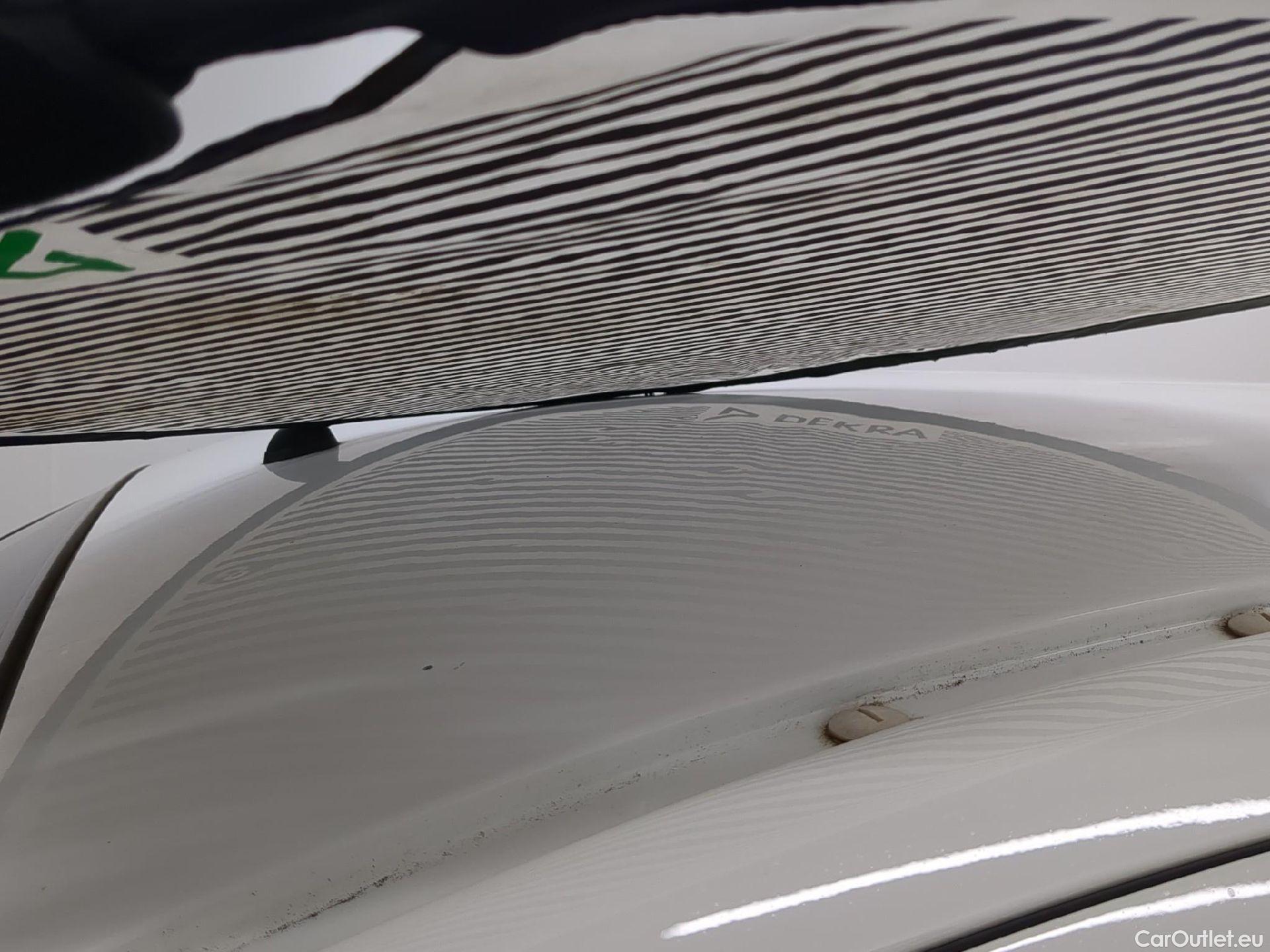  Fiat  Fiorino FIAT  / 2016 / 4P / Fourgonnette 1.3 Multijet 80 Pack Professional Nav #18