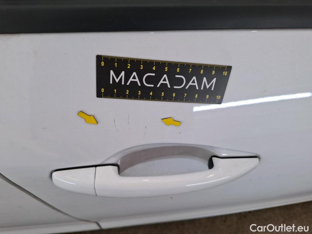  Peugeot  208  Affaire Premium Pack 1.6 HDi 75CV BVM5 E6 #46