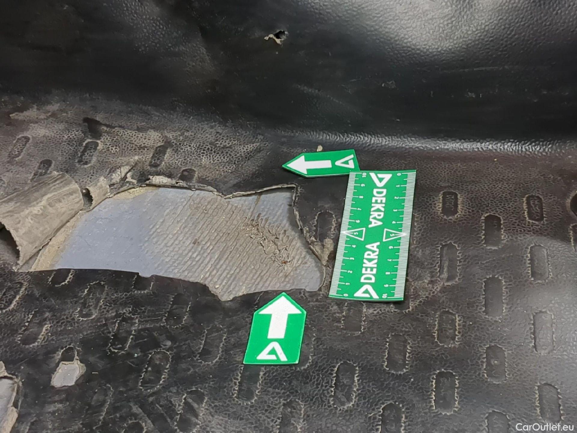  Fiat  Fiorino FIAT  / 2016 / 4P / Fourgonnette 1.3 Multijet 80 Pack Professional Nav #10