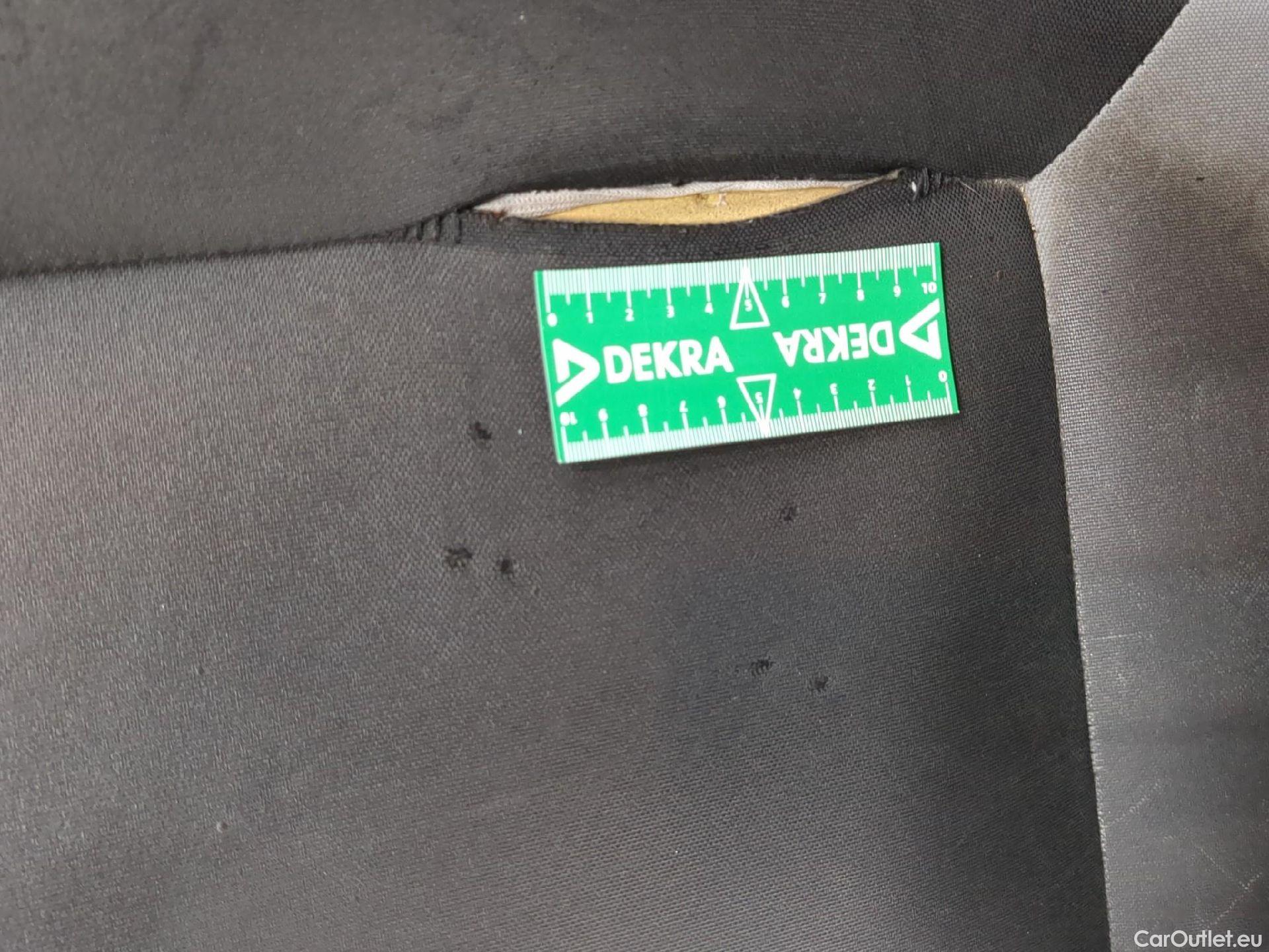  Fiat  Fiorino FIAT  / 2016 / 4P / Fourgonnette 1.3 Multijet 80 Pack Professional Nav #8