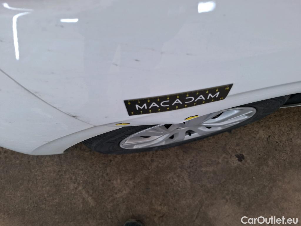  Peugeot  208  Affaire Premium Pack 1.6 HDi 75CV BVM5 E6 #10