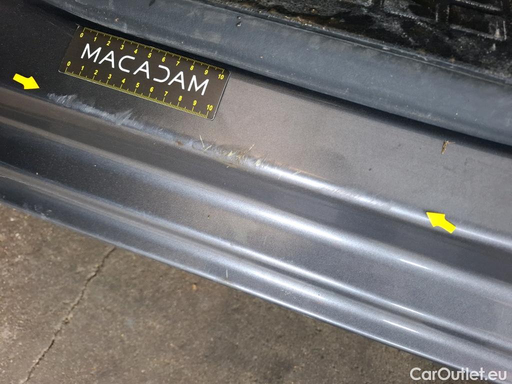  Opel  Vivaro OPEL  / 2019 / 4P / Fourgon tôlé 2.0 Diesel 120 ch Ptac aug L2 Pack clim #8