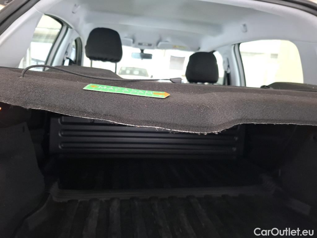  Peugeot  208  Affaire Premium 1.6 HDi 75CV BVM5 E6 #30