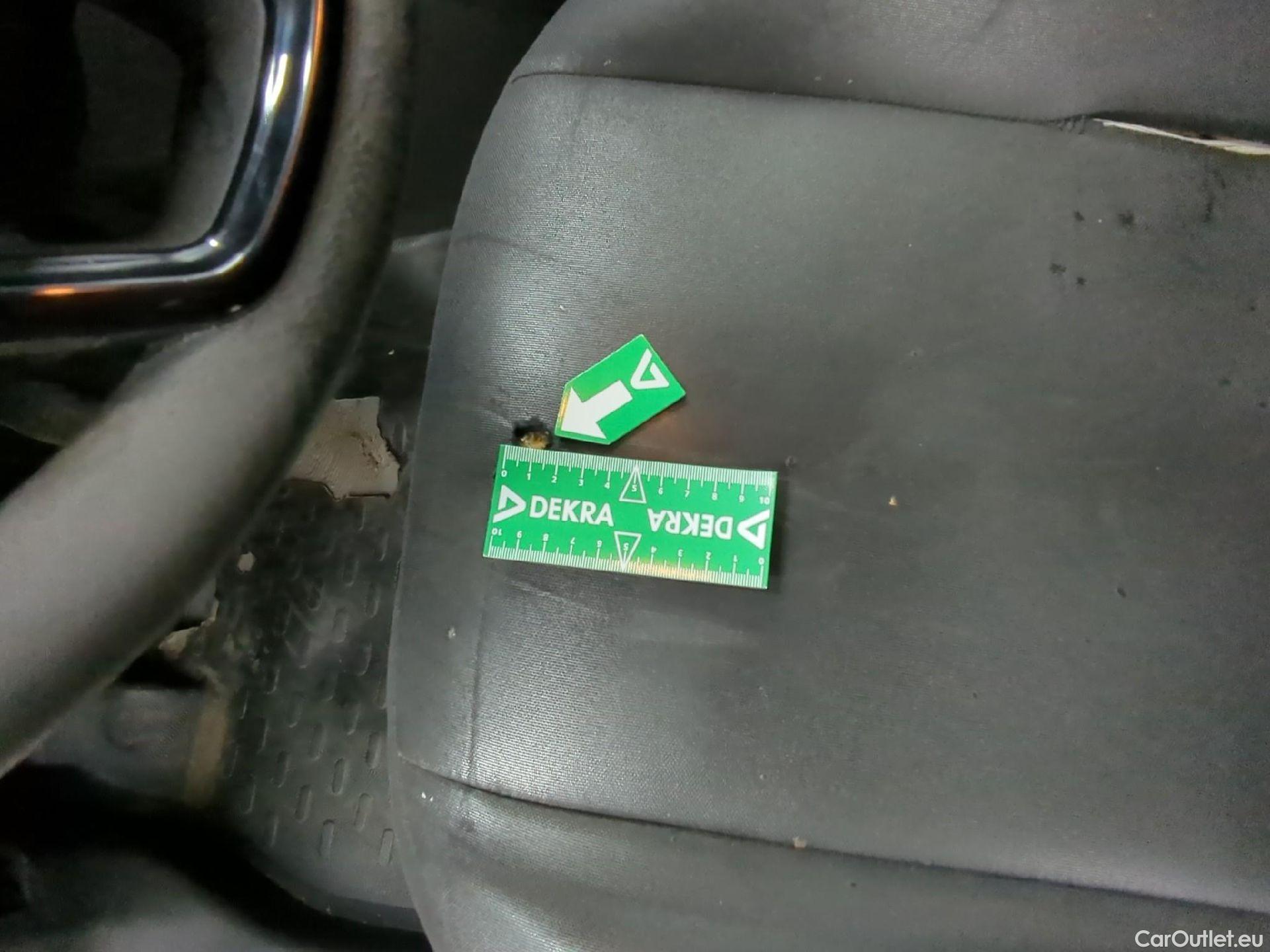  Fiat  Fiorino FIAT  / 2016 / 4P / Fourgonnette 1.3 Multijet 80 Pack Professional Nav #6