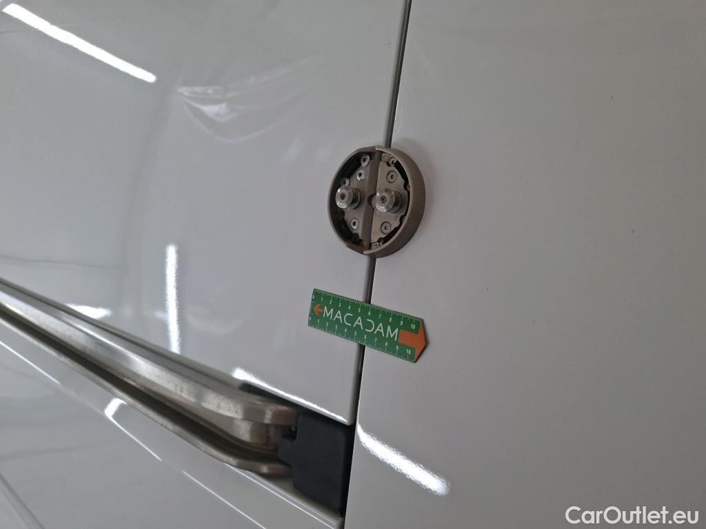  Peugeot  Boxer PEUGEOT  / 2014 / 4P / Fourgon tôlé BlueHDi 120 S&S ASPHALT 333 L2H2 #1