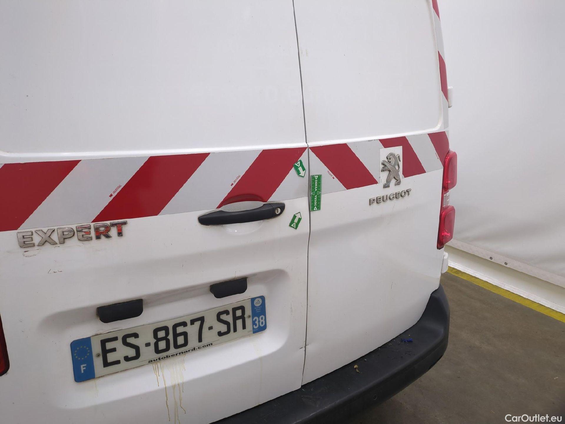  Peugeot  Expert PEUGEOT  VU 4p Fourgon 2.0 BlueHDi 120 S&S Standard Premium P. #39