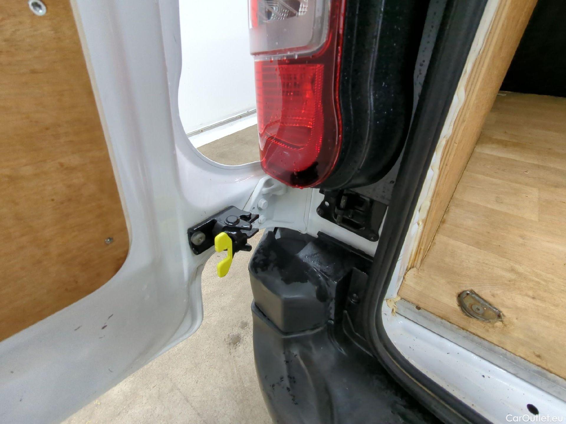  Peugeot  Partner  Grip L1 1.6 HDi 100CV BVM5 E6 #4