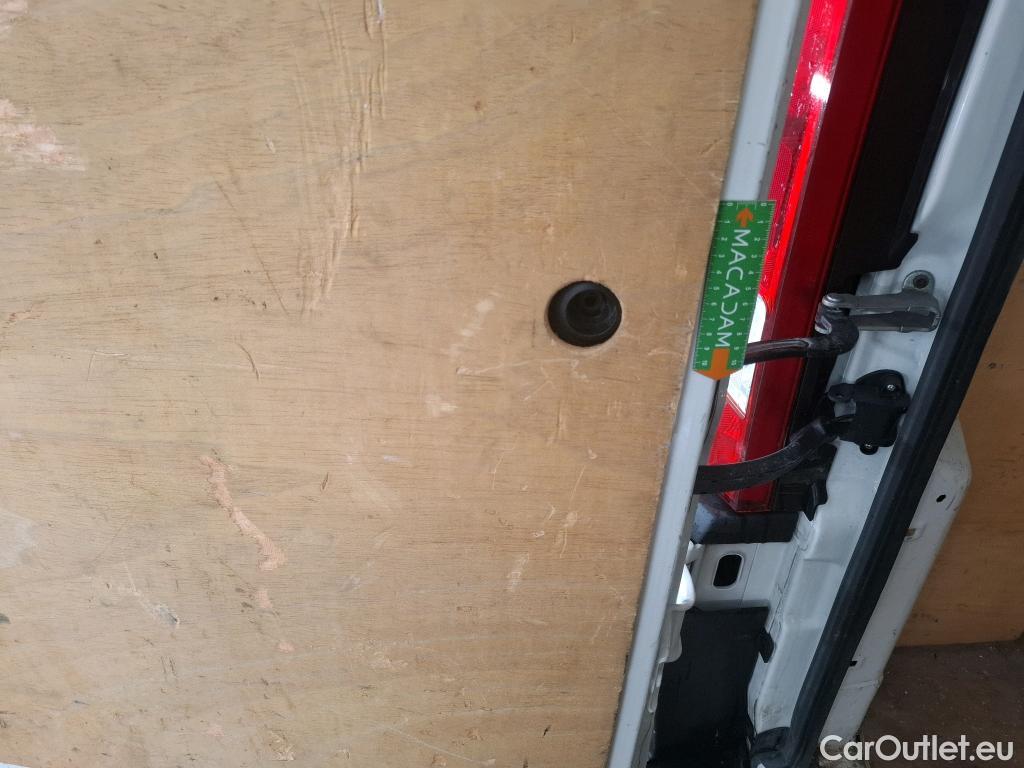  Peugeot  Boxer PEUGEOT  / 2014 / 4P / Fourgon tôlé BlueHDi 120 S&S ASPHALT 333 L2H2 #10