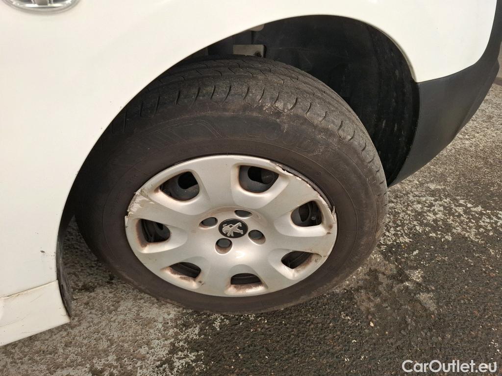  Peugeot  Partner  L1 Premium Pack 1.6 HDi 100CV BVM5 E6 #31