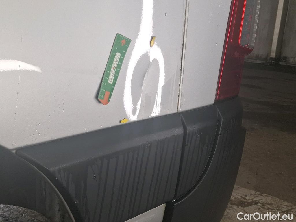  Renault  Master RENAULT  / 2014 / 4P / Fourgon tôlé &FG GCf Trac F2800 L1H1 dCi 110 S&S Euro6 #2