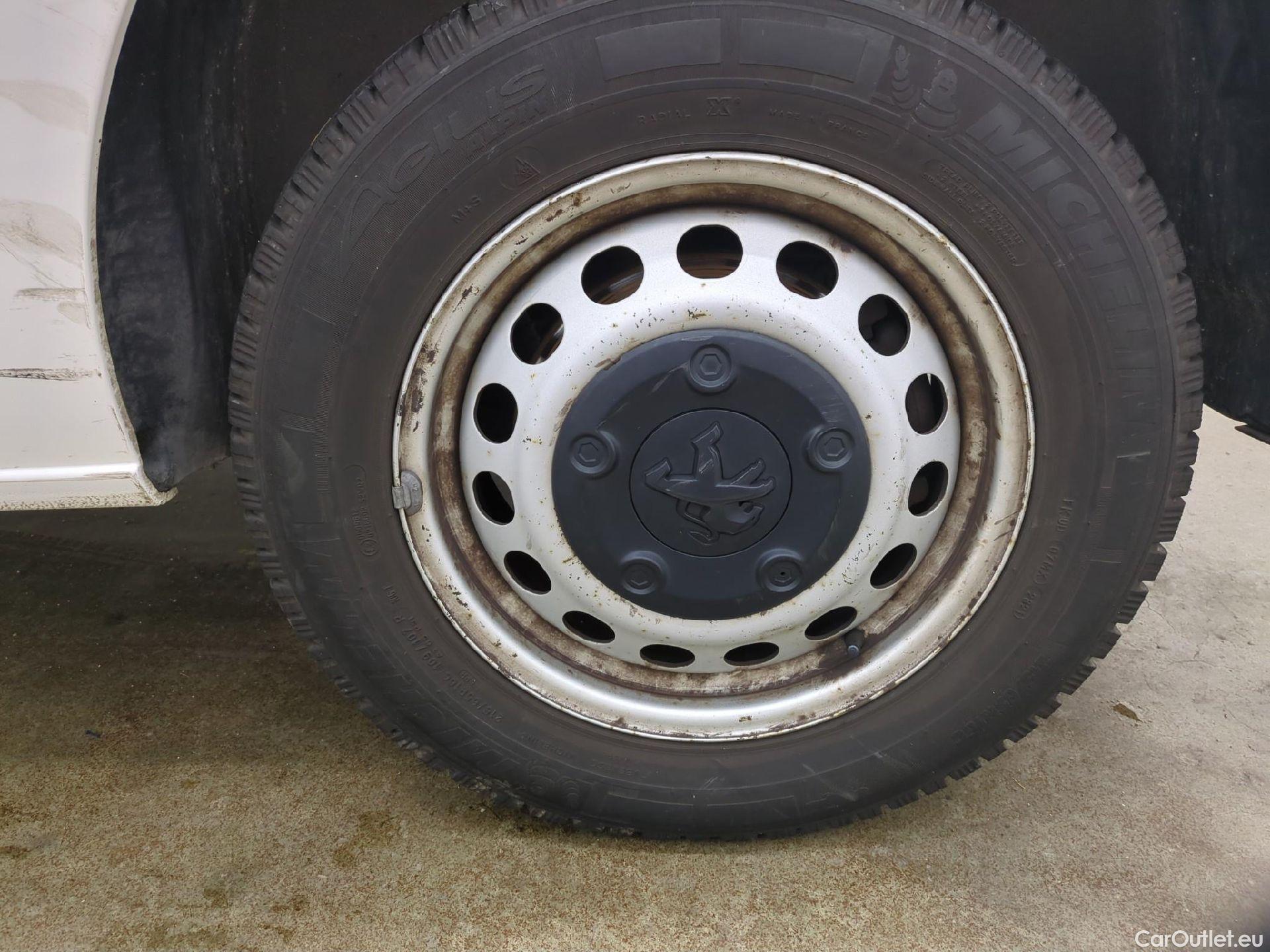  Peugeot  Expert PEUGEOT  VU 4p Fourgon 2.0 BlueHDi 120 S&S Standard Premium P. #1