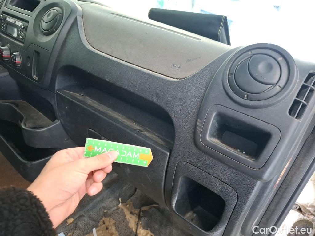  Renault  Master RENAULT  VU 4p Fourgon FG GCf Trac F3500 L2H2 dCi 110 #51