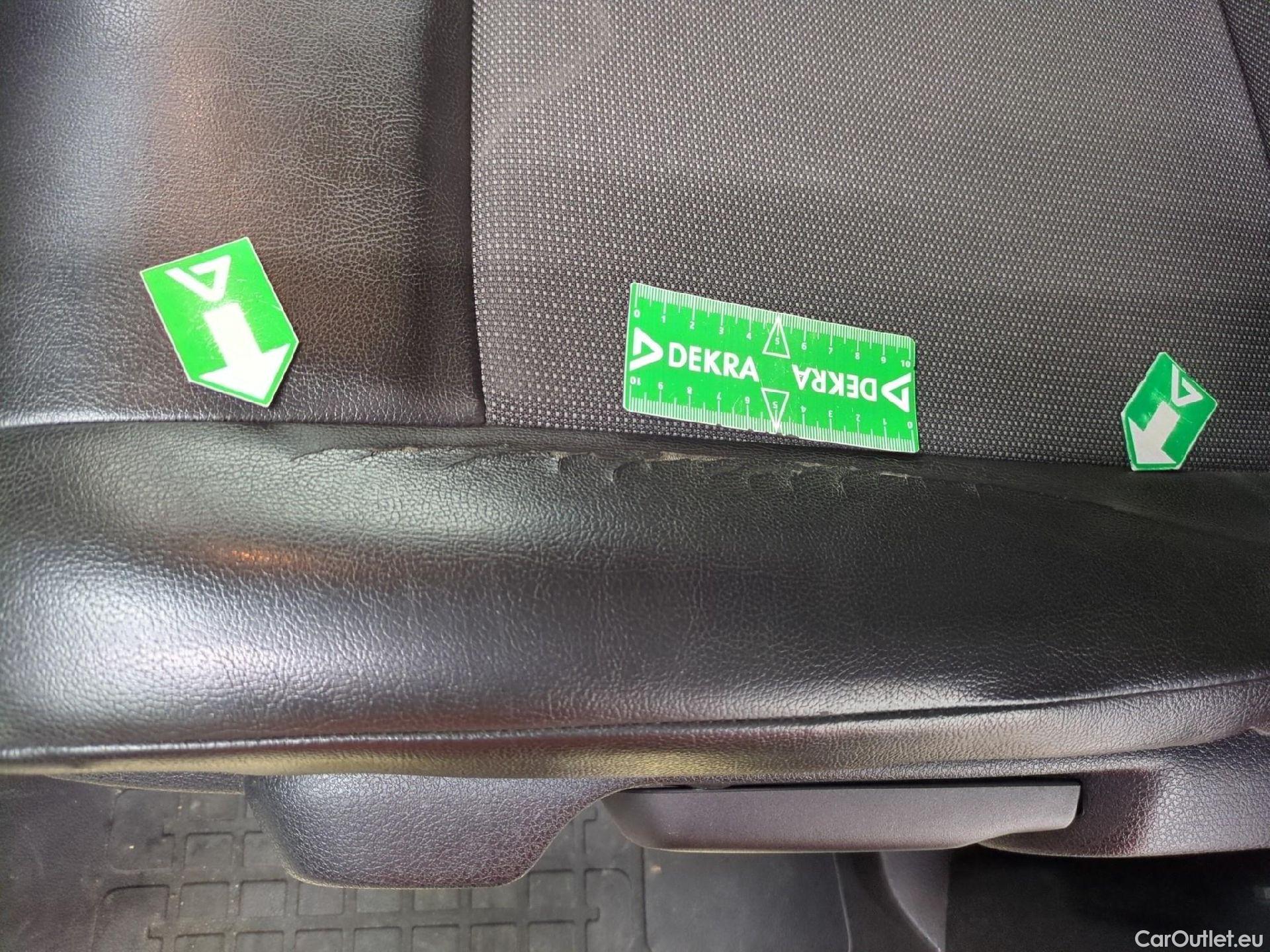  Peugeot  Expert PEUGEOT  VU 4p Fourgon 2.0 BlueHDi 120 S&S Standard Premium P. #20