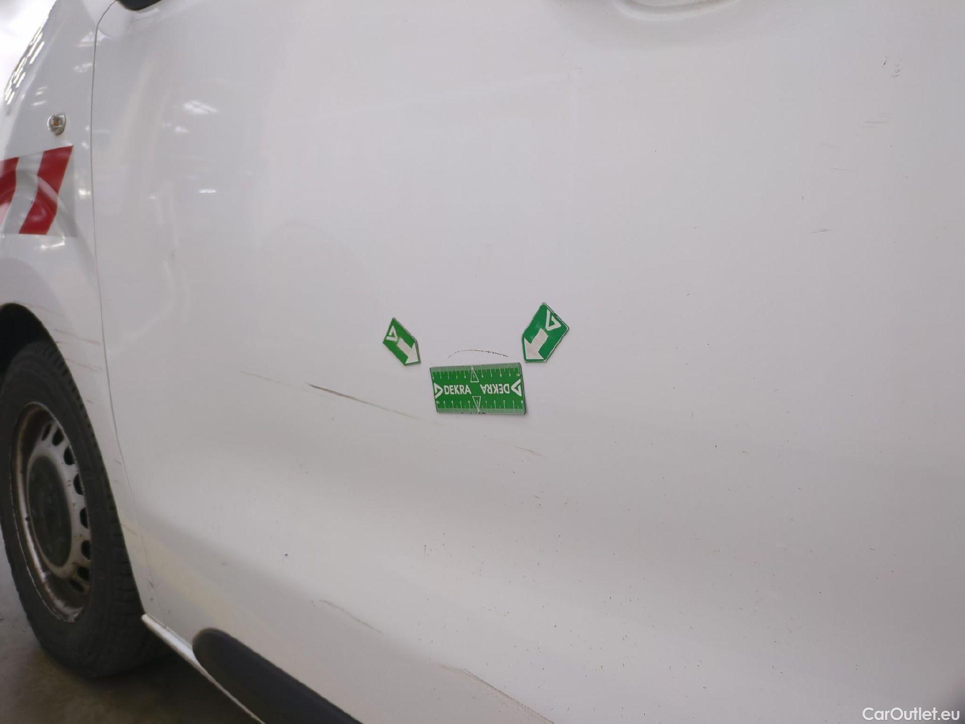  Peugeot  Expert PEUGEOT  VU 4p Fourgon 2.0 BlueHDi 120 S&S Standard Premium P. #17