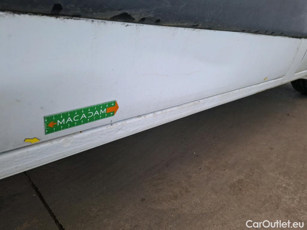  Renault  Master RENAULT  VU 4p Fourgon FG GCf Trac F3500 L2H2 dCi 110 #26