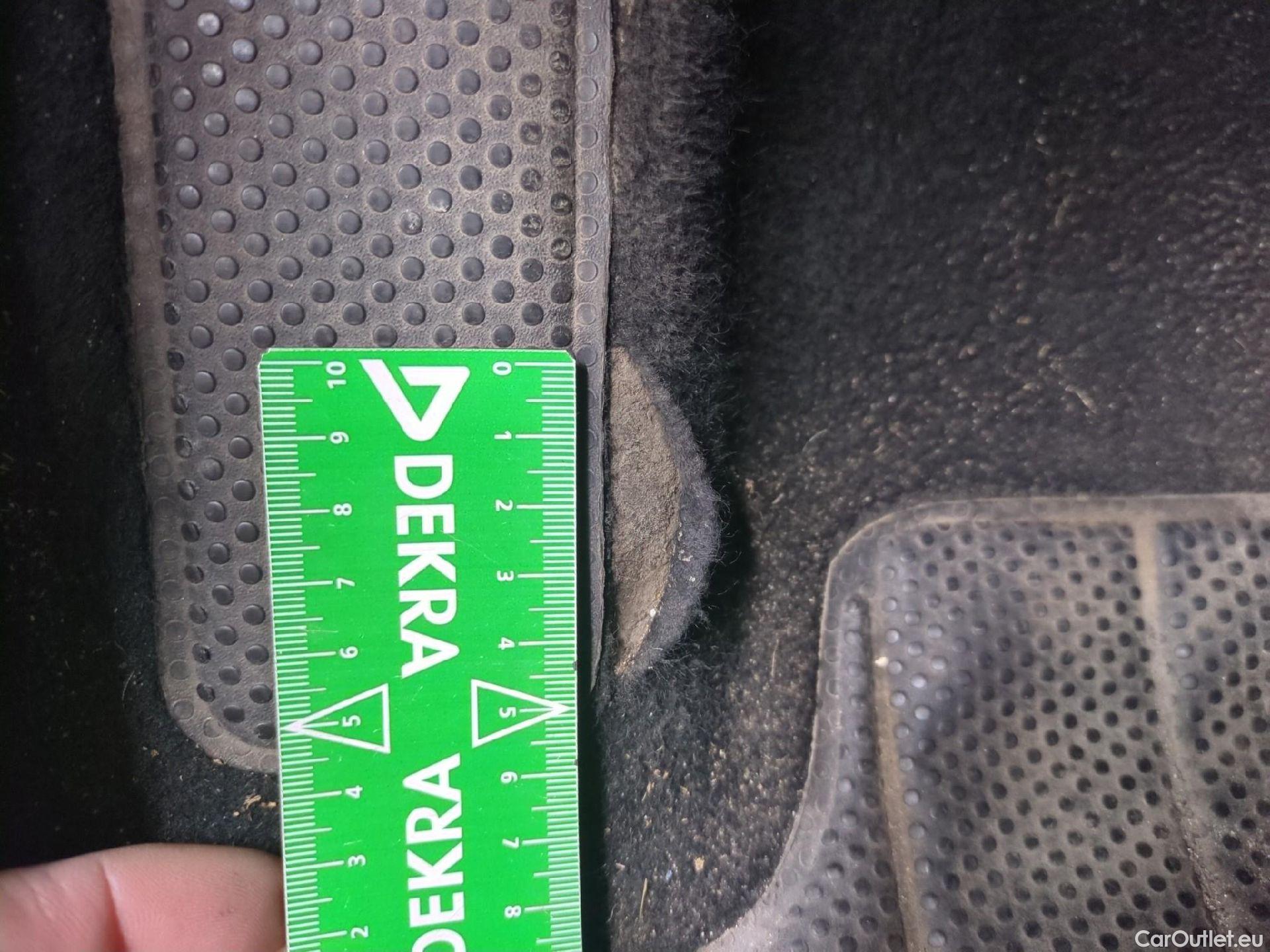  Volkswagen  Caddy VOLKSWAGEN  Van VU 4p Fourgonnette 2.0 TDI 102 Business Line #2