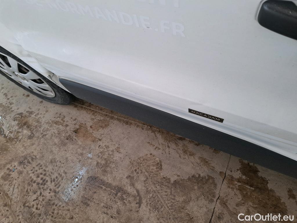  Renault  Trafic  Furgon Grand Confort L1H1 1200 1.6 dCi 125CV BVM6 E6 #59