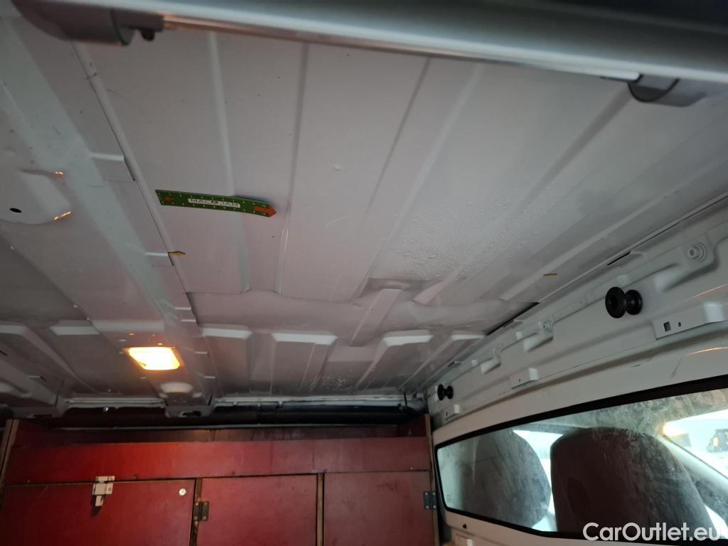  Renault  Trafic  Furgon Grand Confort L1H1 1200 1.6 dCi 125CV BVM6 E6 #31